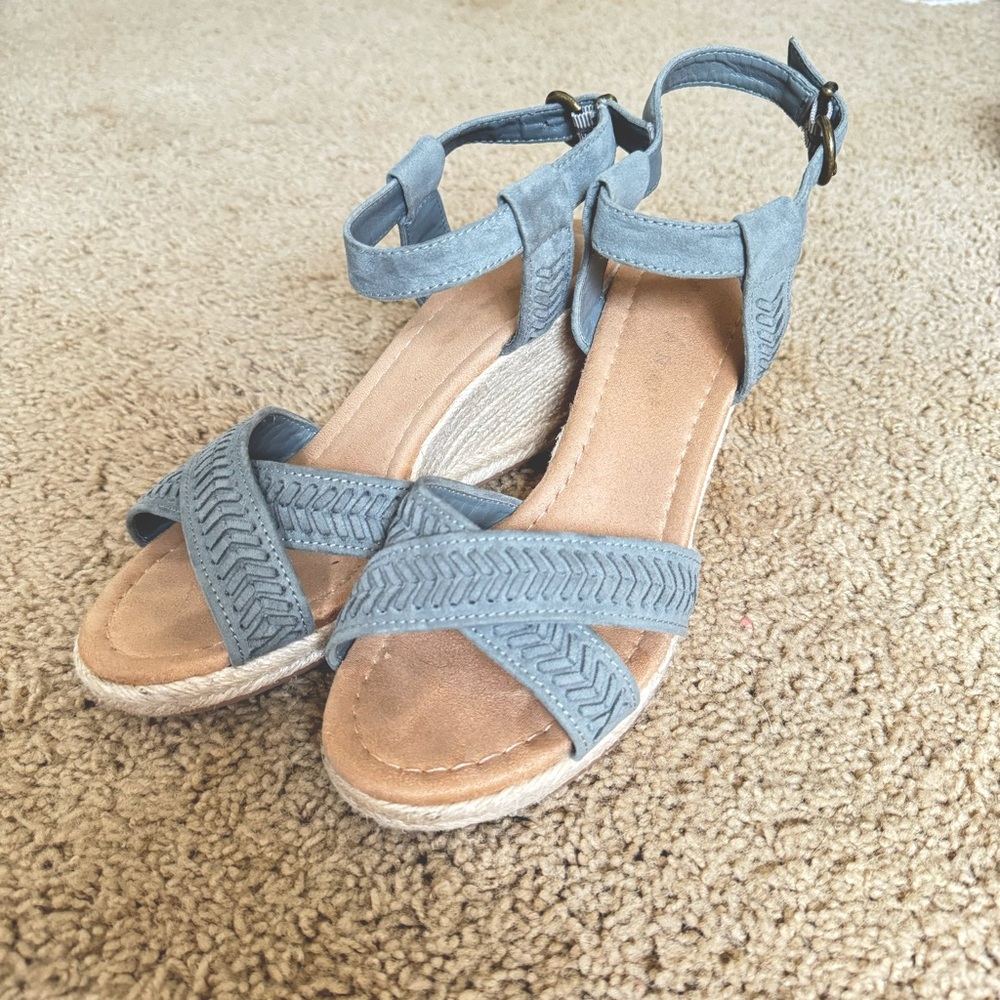 Wedges sage green